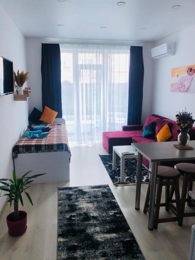 Sмарт Студія З Терасою !! Іванова 35 Yuzhne Exterior foto